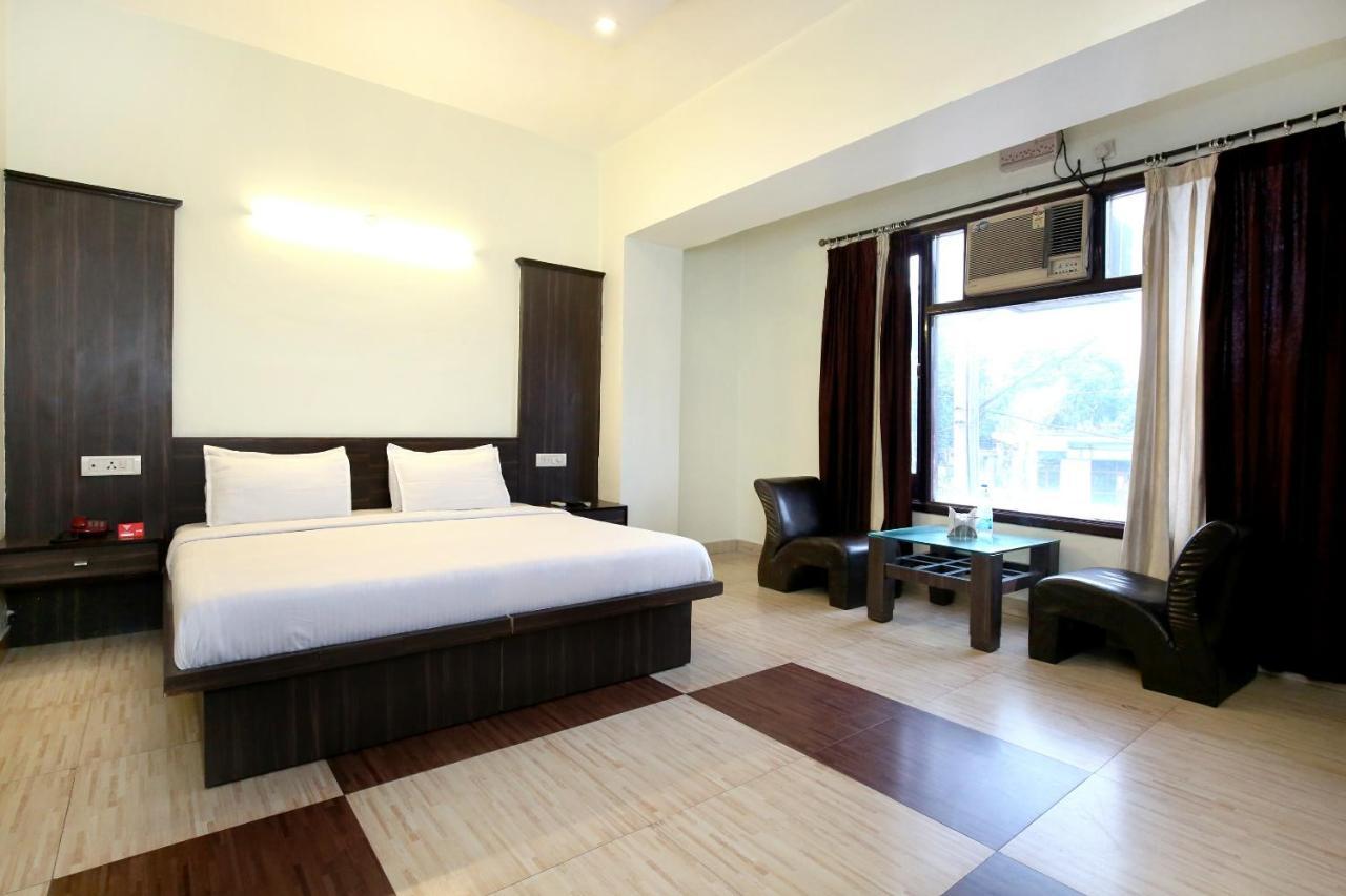 Oyo 9243 Trumpets Hotel Amritsar Exterior photo