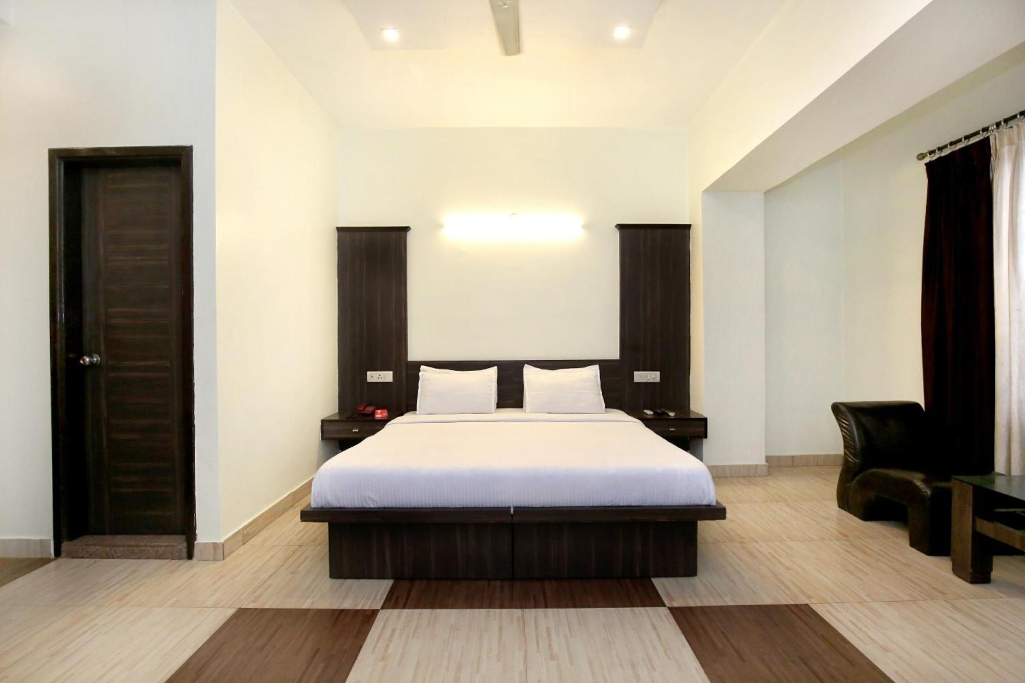 Oyo 9243 Trumpets Hotel Amritsar Exterior photo